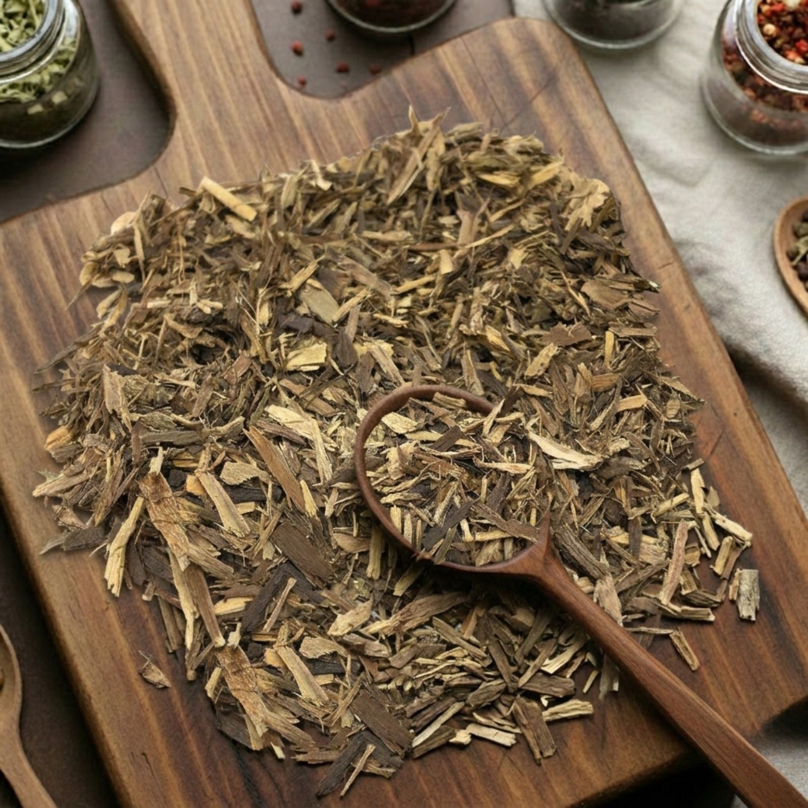 Dry cut and sifted Jamaican Dogwood bark (Piscidia erythrina) for traditional botanical infusions.