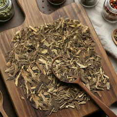 Dry cut and sifted Jamaican Dogwood bark (Piscidia erythrina) for traditional botanical infusions.
