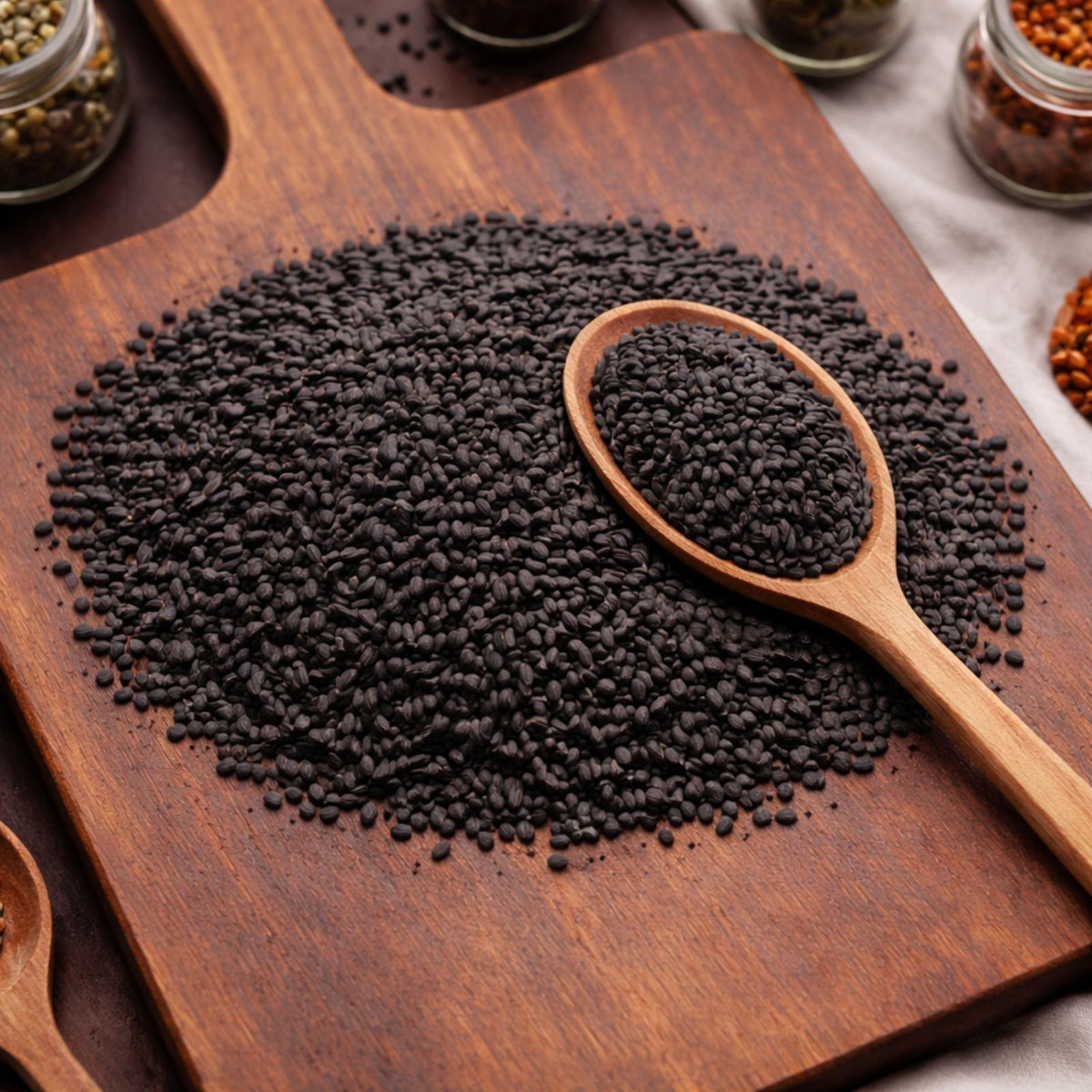 Whole black seeds (Nigella sativa) for culinary and botanical use.