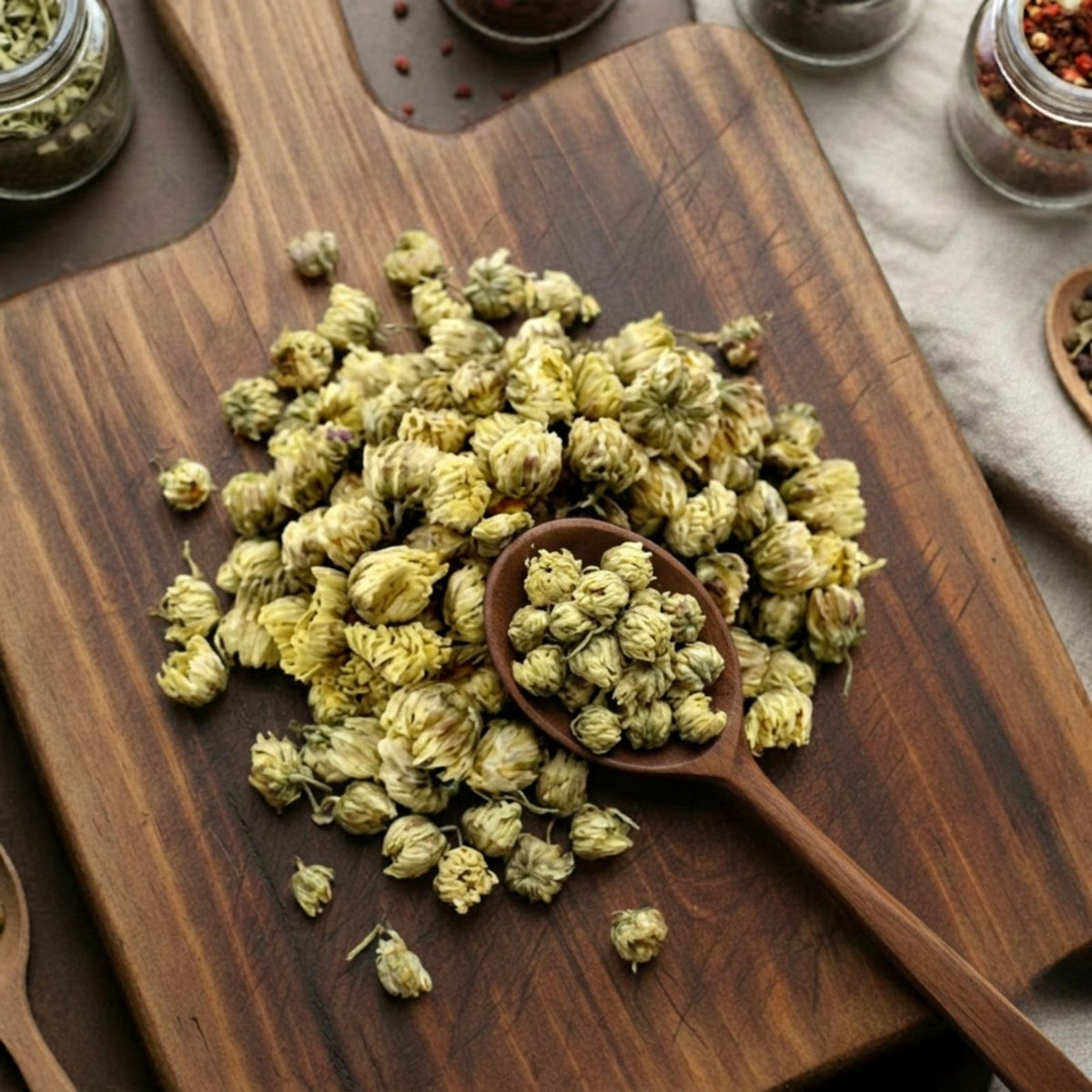 Dry Chrysanthemum flower buds (Baby Chrysanthemum) for traditional botanical infusions.