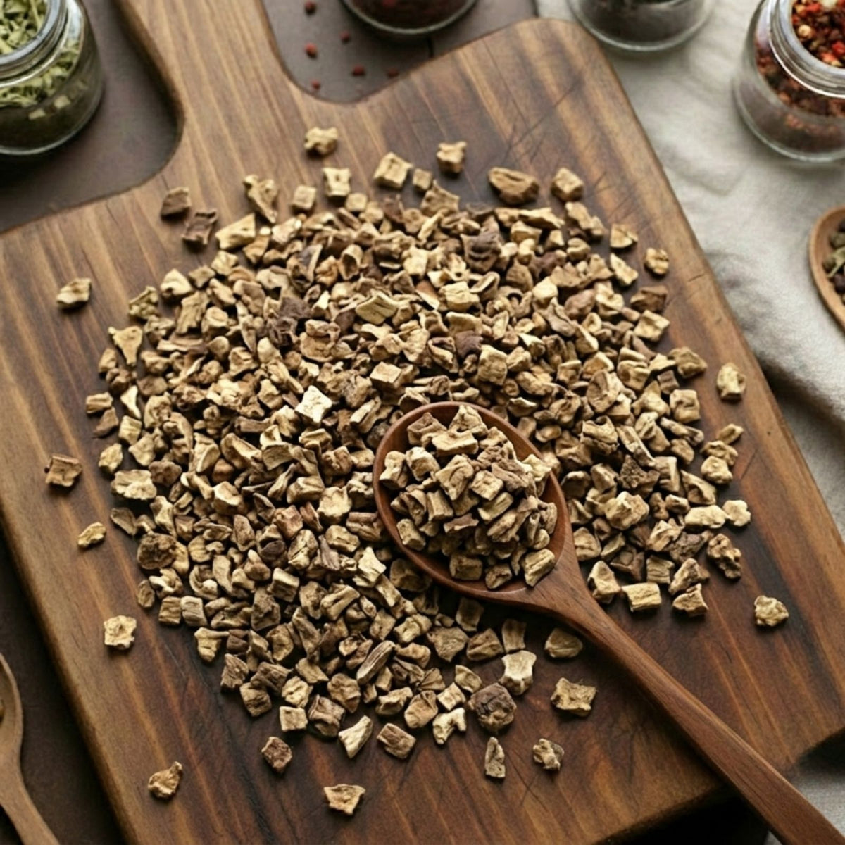 Fo-ti Root – Cut & Sifted