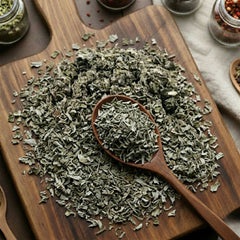 Raspberry leaves (Rubus idaeus) for traditional botanical infusions and uterine tonic support.