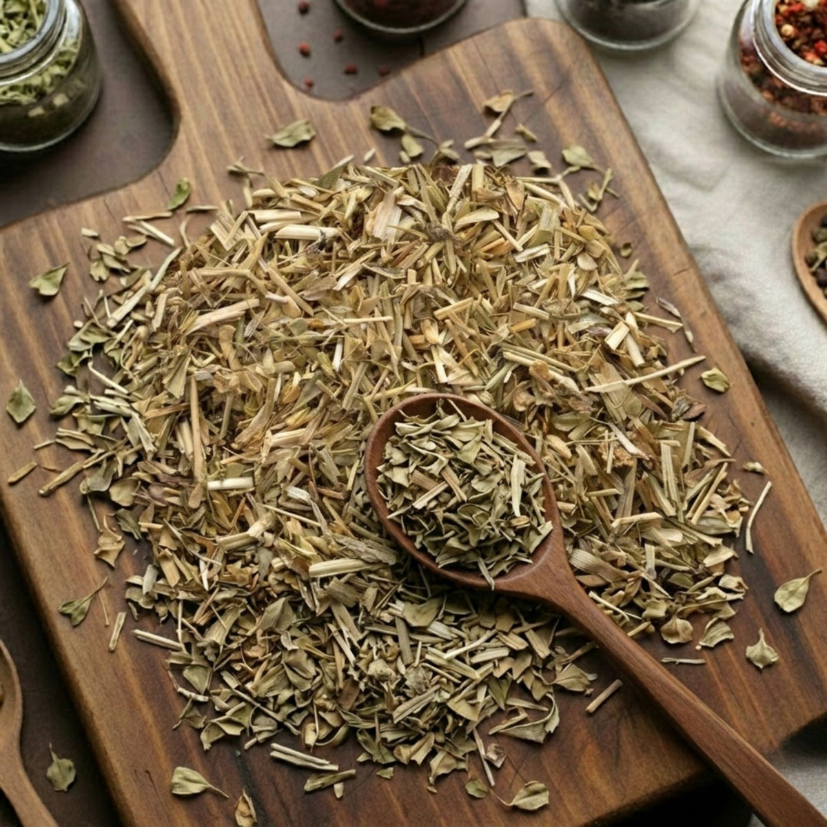 Shepherd's Purse herb (Capsella bursa-pastoris) for traditional botanical tea and uterine support.