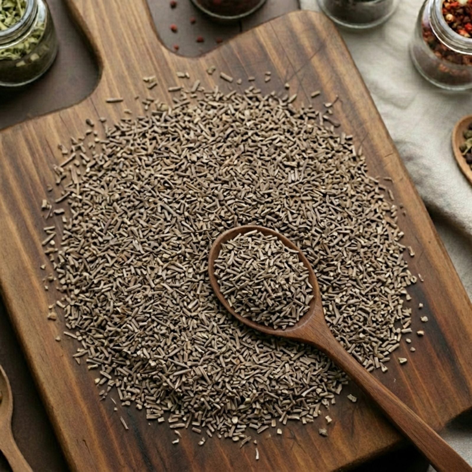 Valerian root (Valeriana officinalis) for traditional evening botanical infusions.